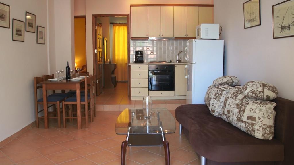 Santafemia Apartman Ajía Effimía Szoba fotó