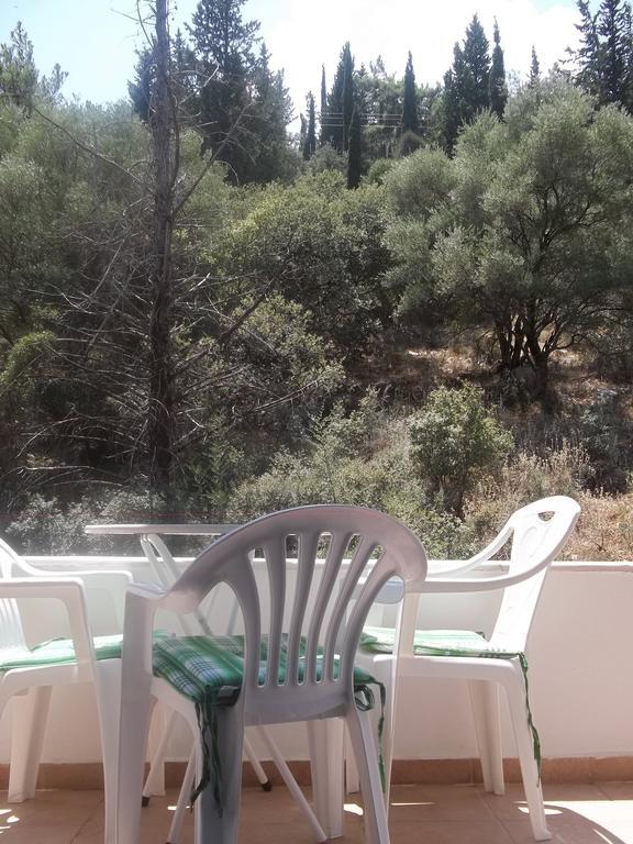Santafemia Apartman Ajía Effimía Szoba fotó