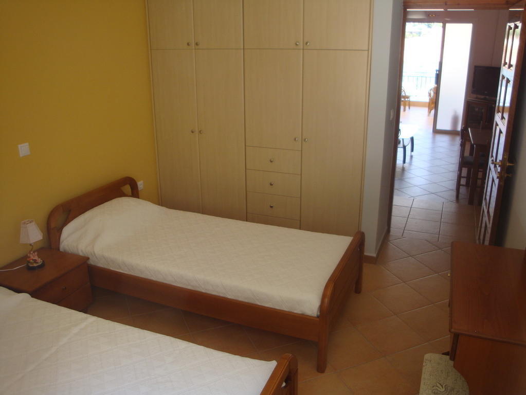 Santafemia Apartman Ajía Effimía Szoba fotó
