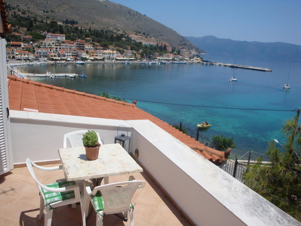 Santafemia Apartman Ajía Effimía Szoba fotó
