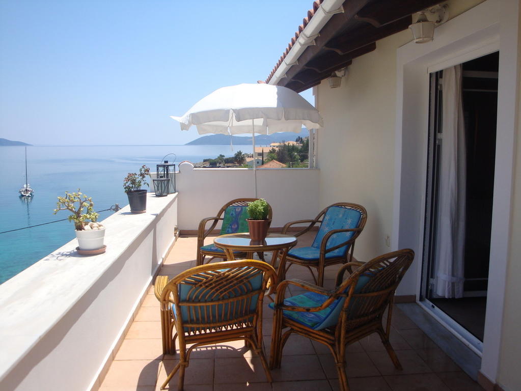 Santafemia Apartman Ajía Effimía Szoba fotó